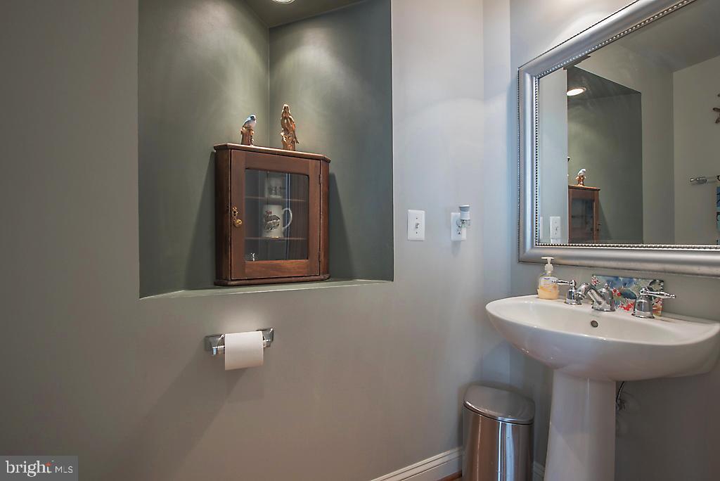 CHESTNUT HILLS - Residential