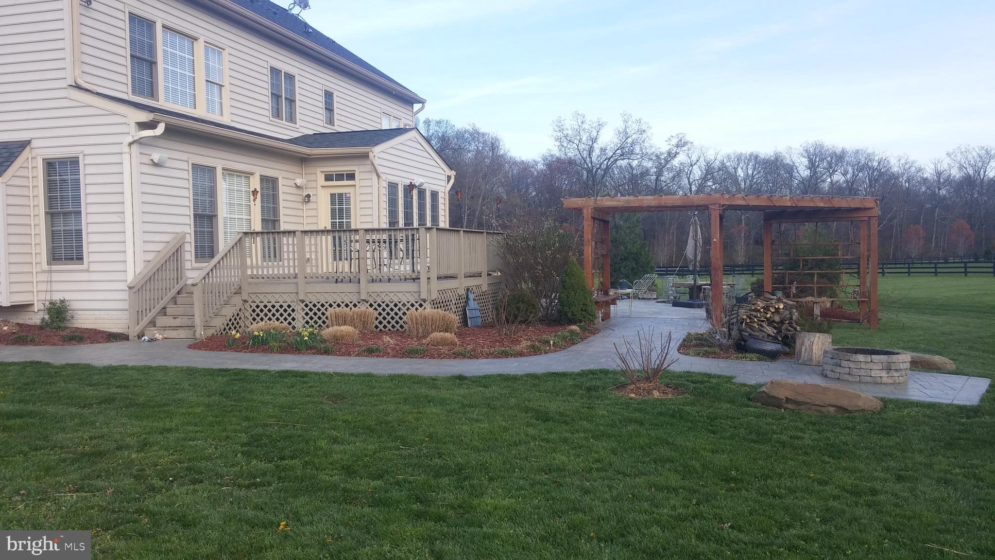 CHESTNUT HILLS - Residential