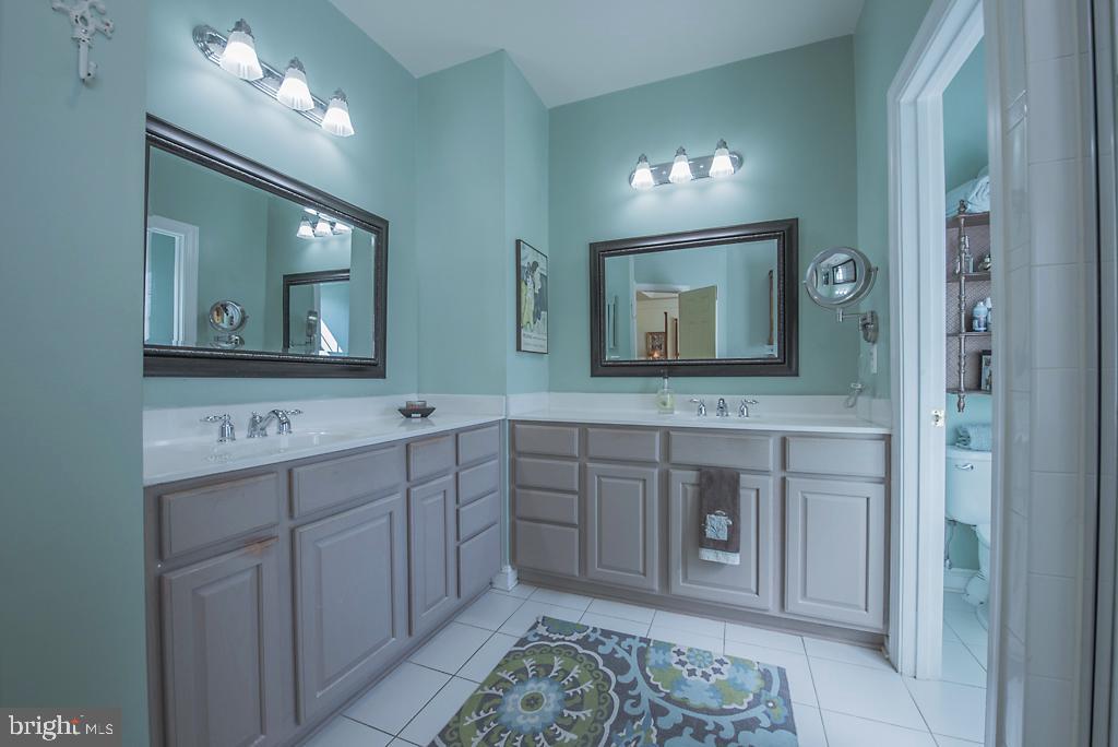 CHESTNUT HILLS - Residential