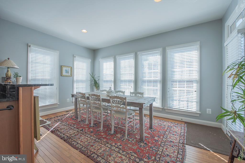 CHESTNUT HILLS - Residential