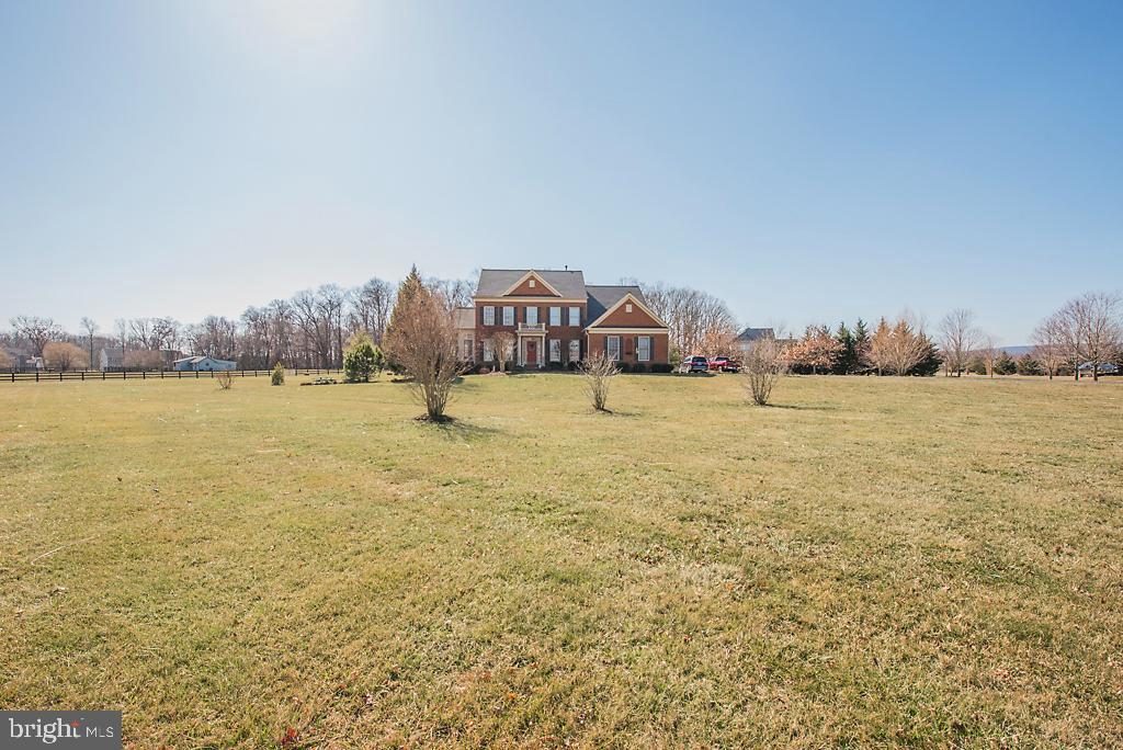 CHESTNUT HILLS - Residential