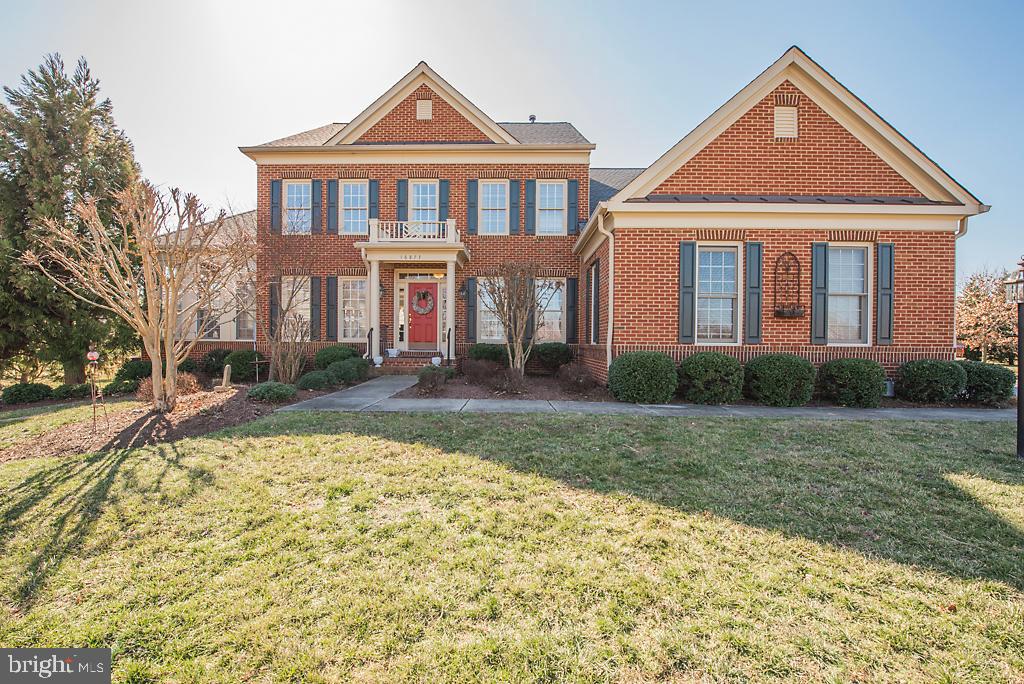 CHESTNUT HILLS - Residential