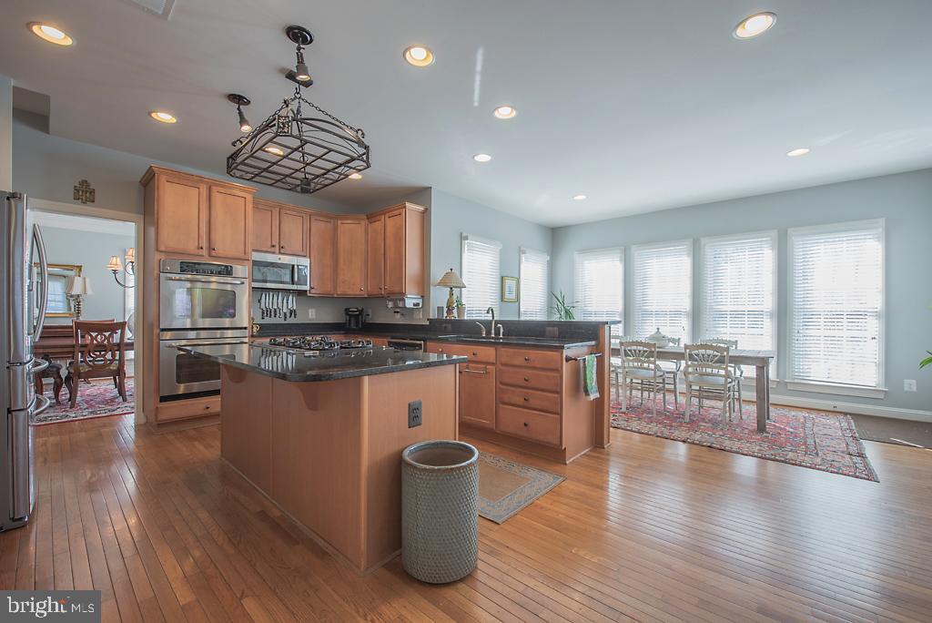 CHESTNUT HILLS - Residential