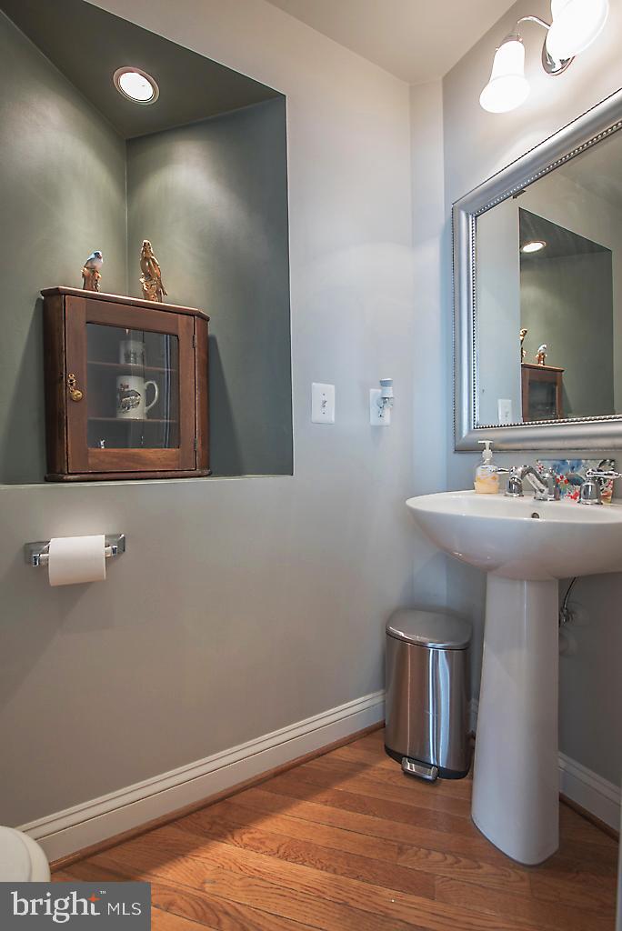 CHESTNUT HILLS - Residential