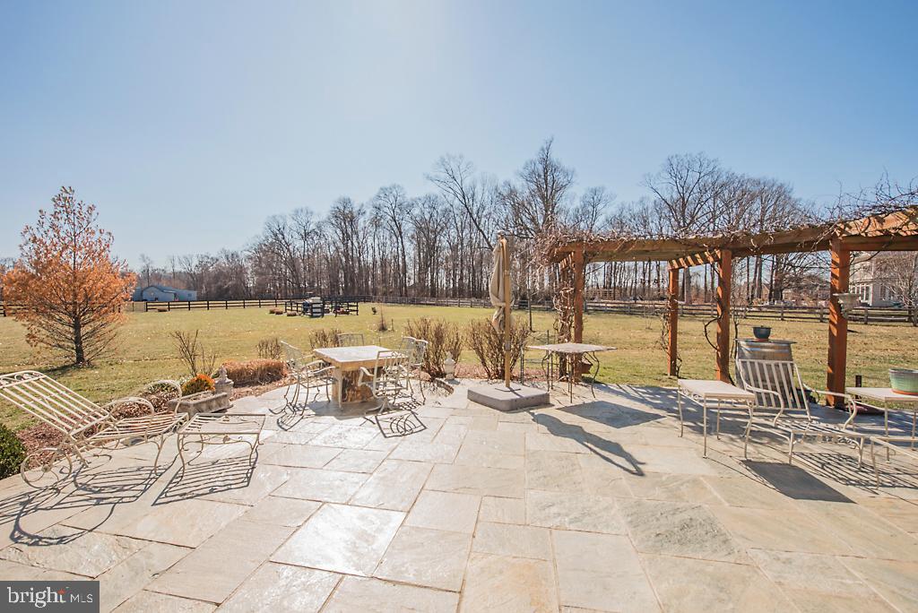 CHESTNUT HILLS - Residential