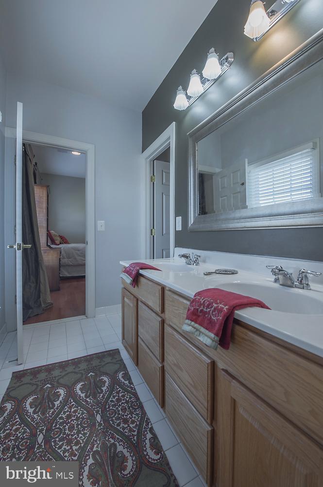 CHESTNUT HILLS - Residential