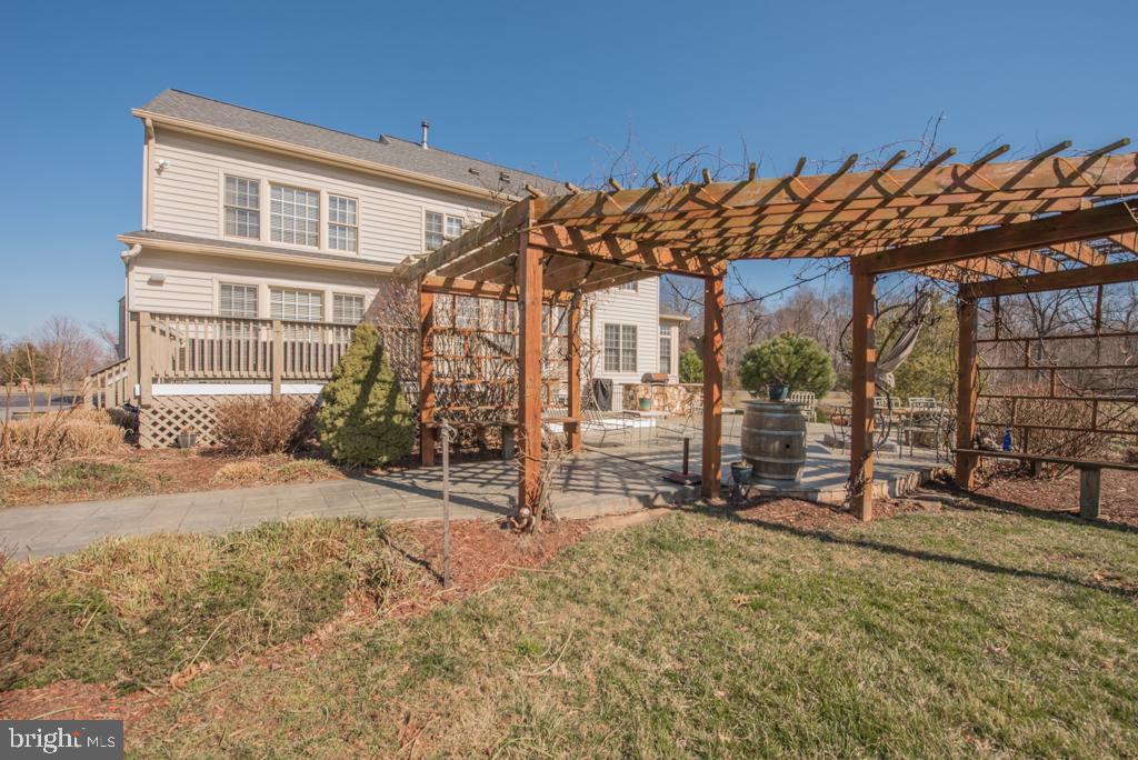 CHESTNUT HILLS - Residential