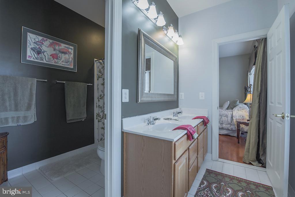 CHESTNUT HILLS - Residential