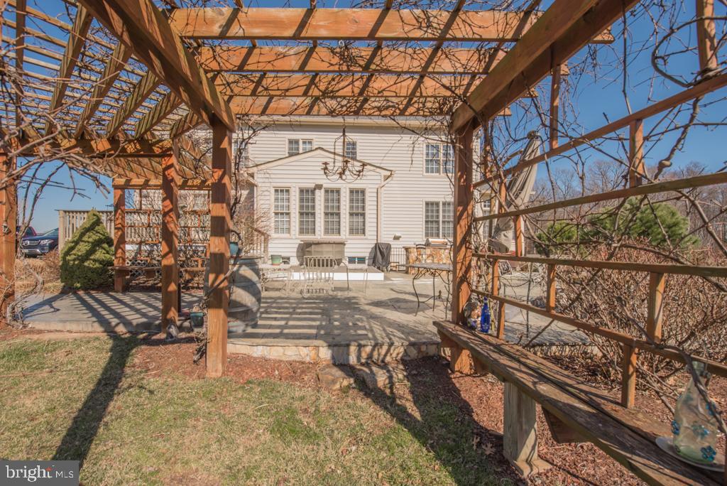 CHESTNUT HILLS - Residential