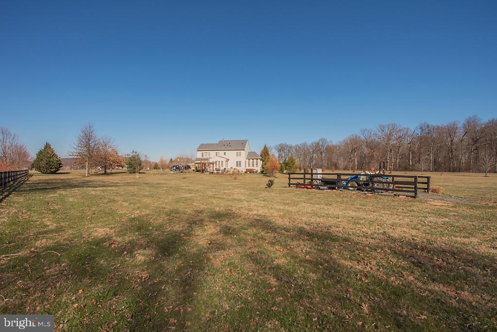 CHESTNUT HILLS - Residential