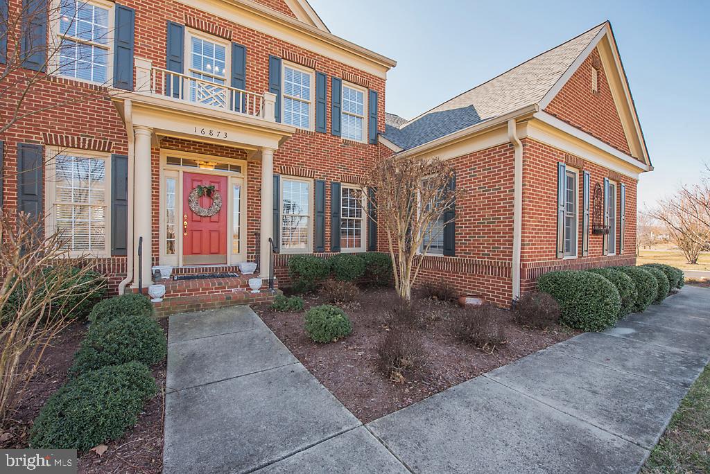 CHESTNUT HILLS - Residential