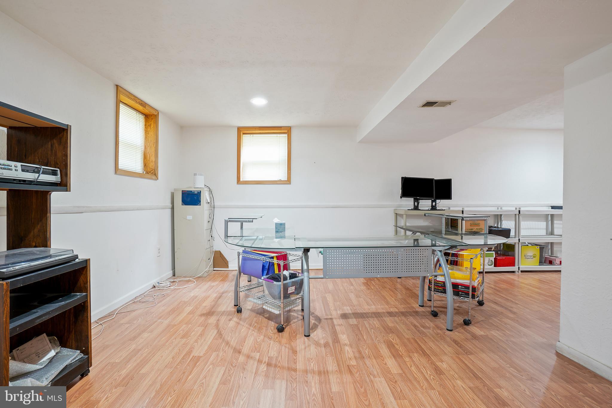 NEWINGTON FOREST - Residential