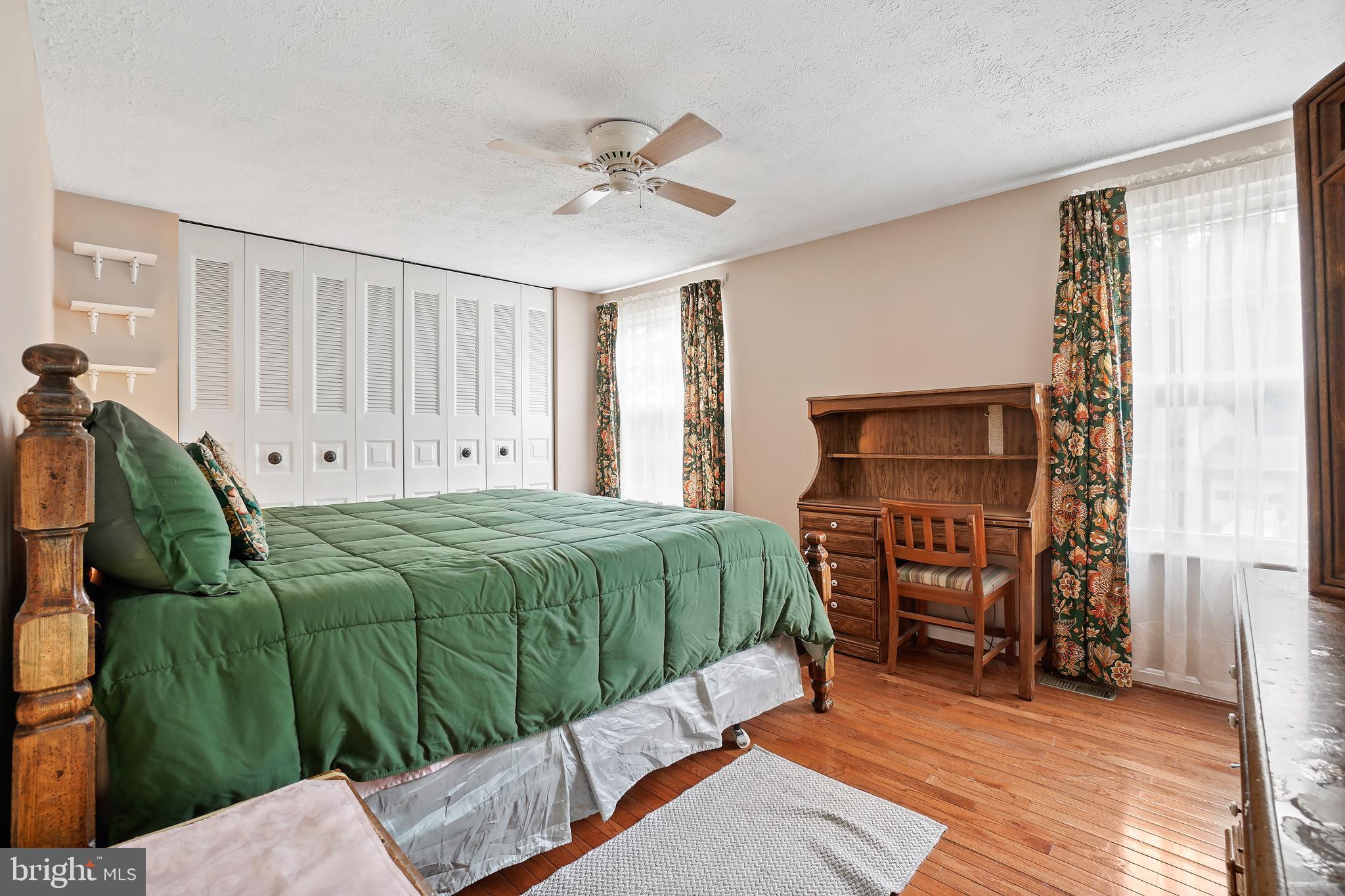 NEWINGTON FOREST - Residential