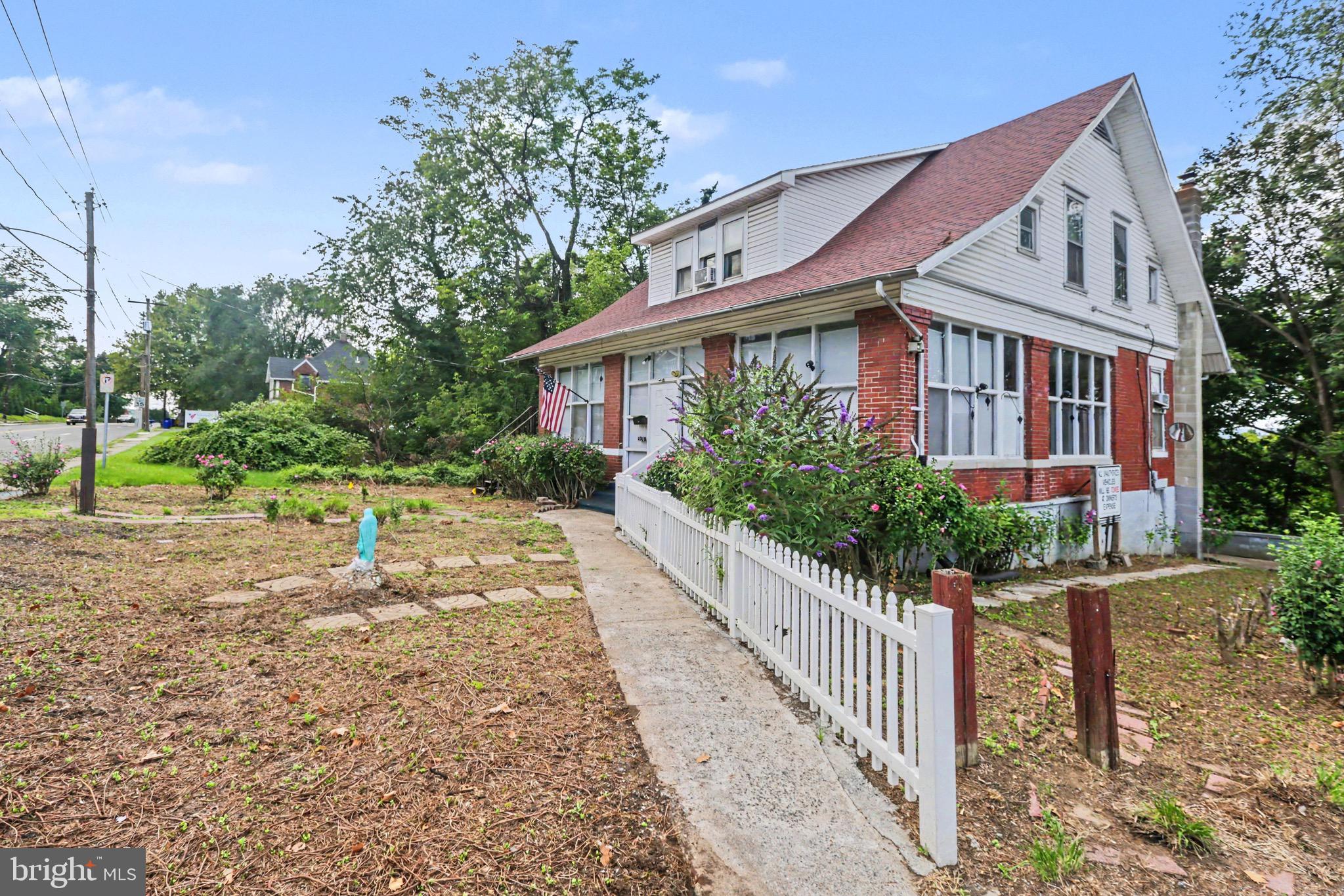 2120 WALNUT STREET