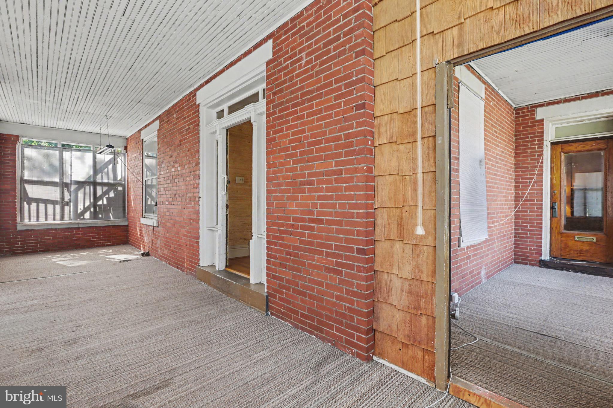2120 WALNUT STREET