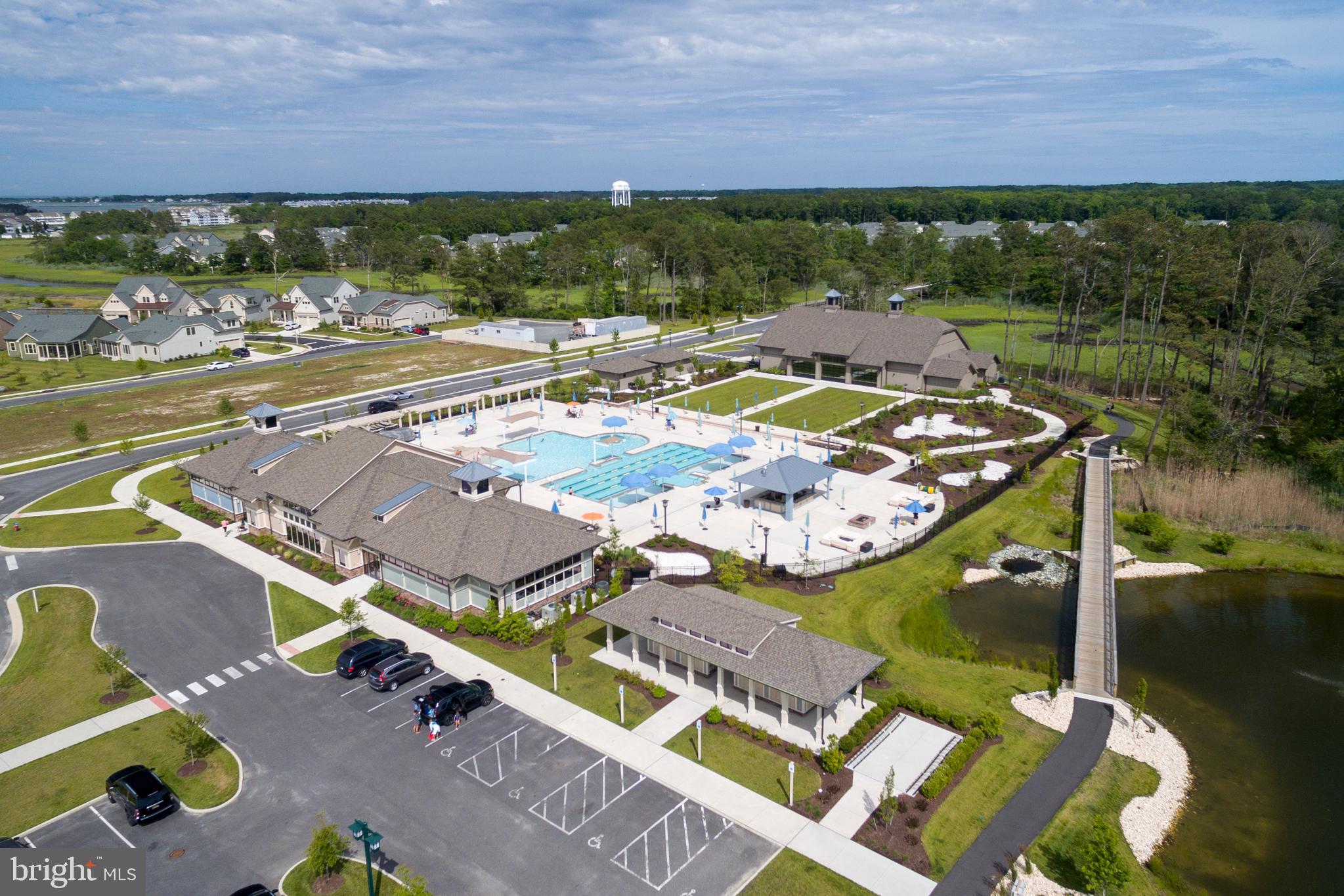 BAY FOREST CLUB - Residential