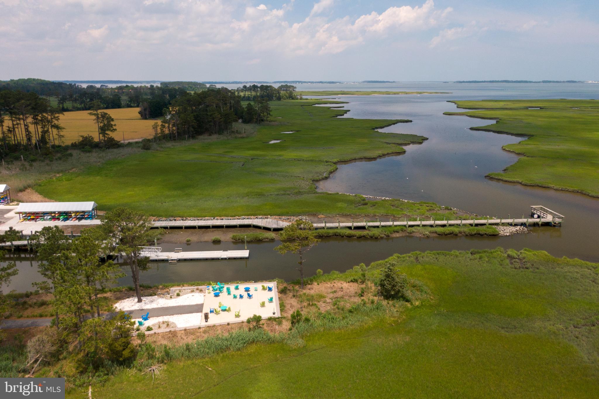 BAY FOREST CLUB - Residential