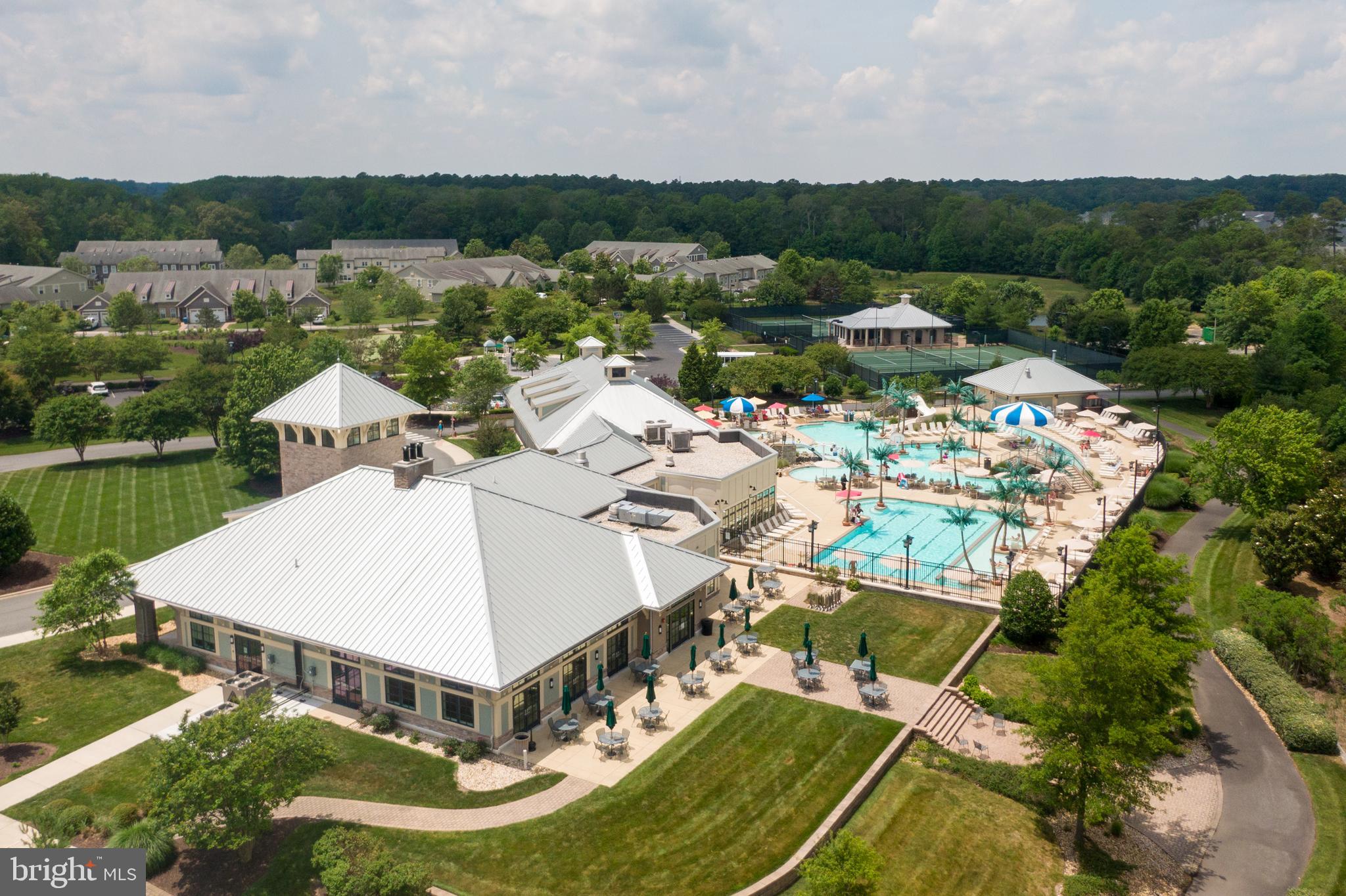BAY FOREST CLUB - Residential