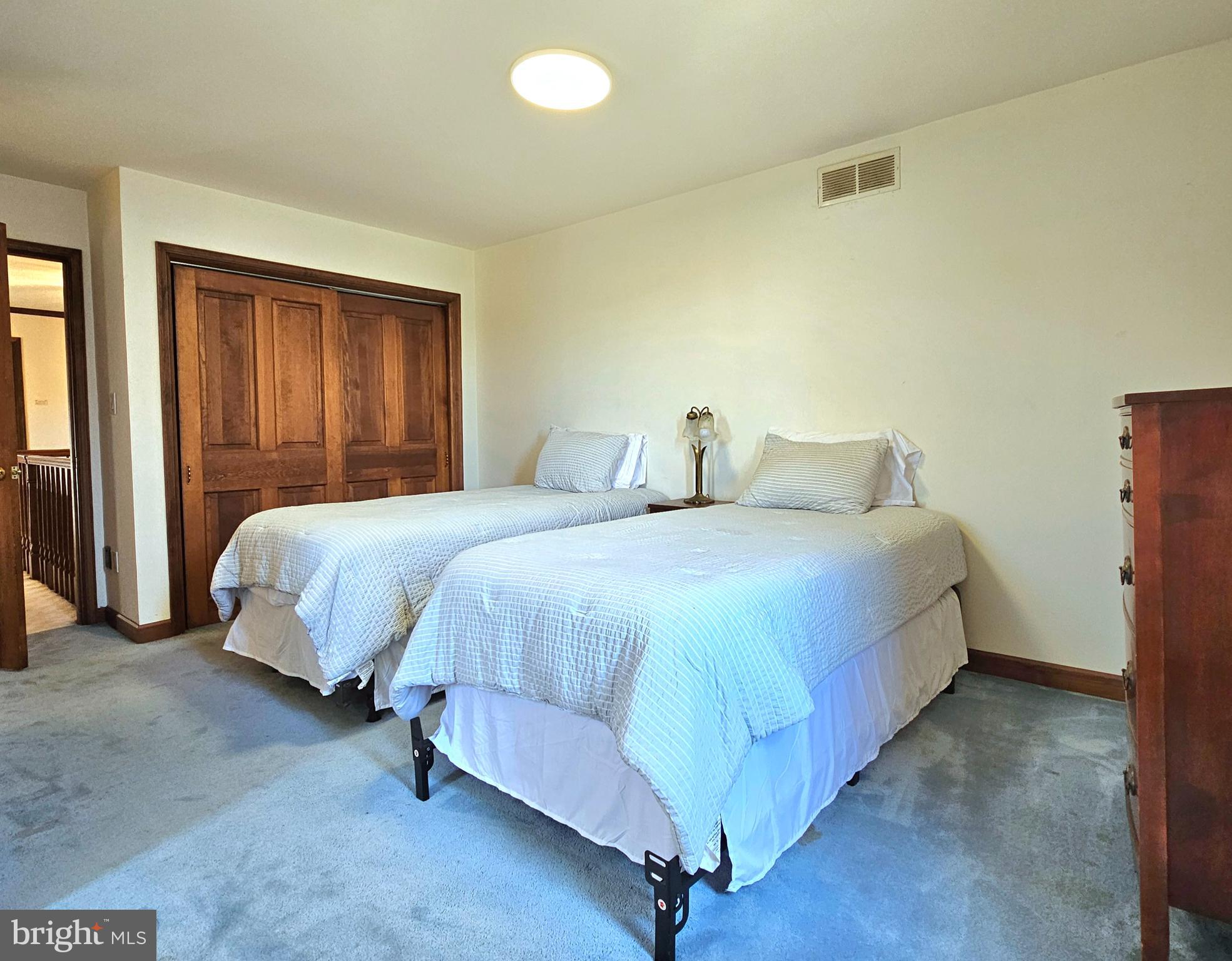 HUNT VALLEY - Residential Lease