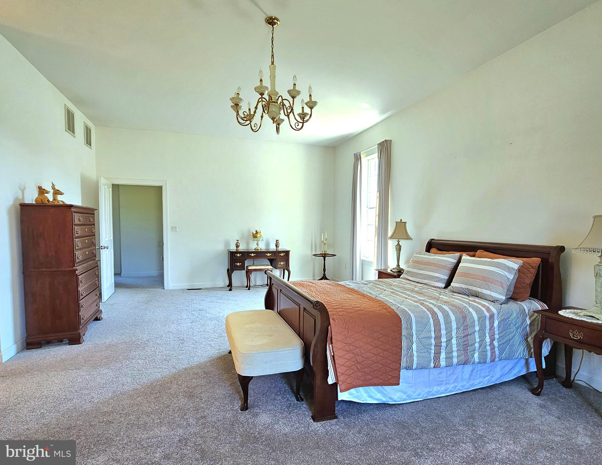 HUNT VALLEY - Residential Lease