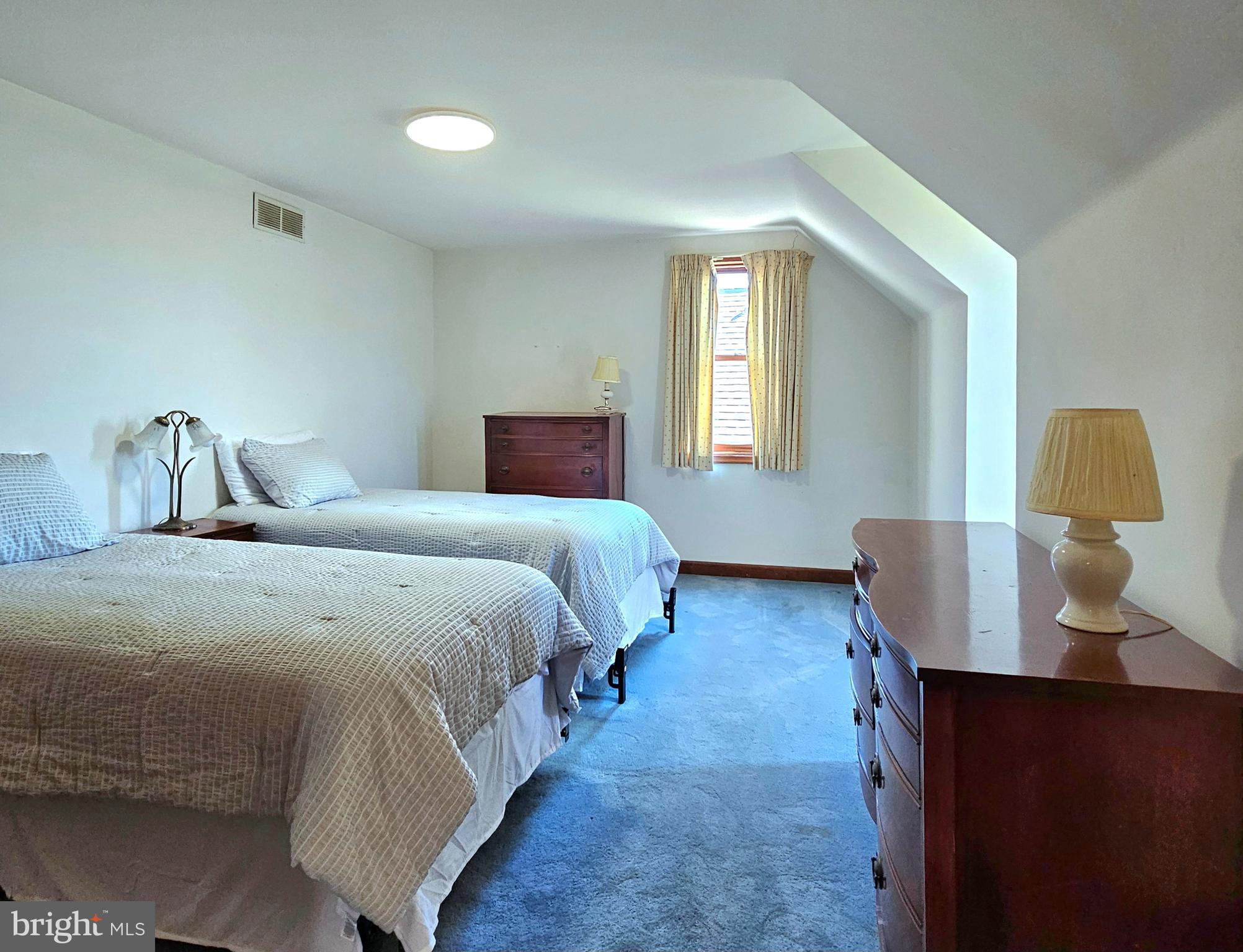 HUNT VALLEY - Residential Lease