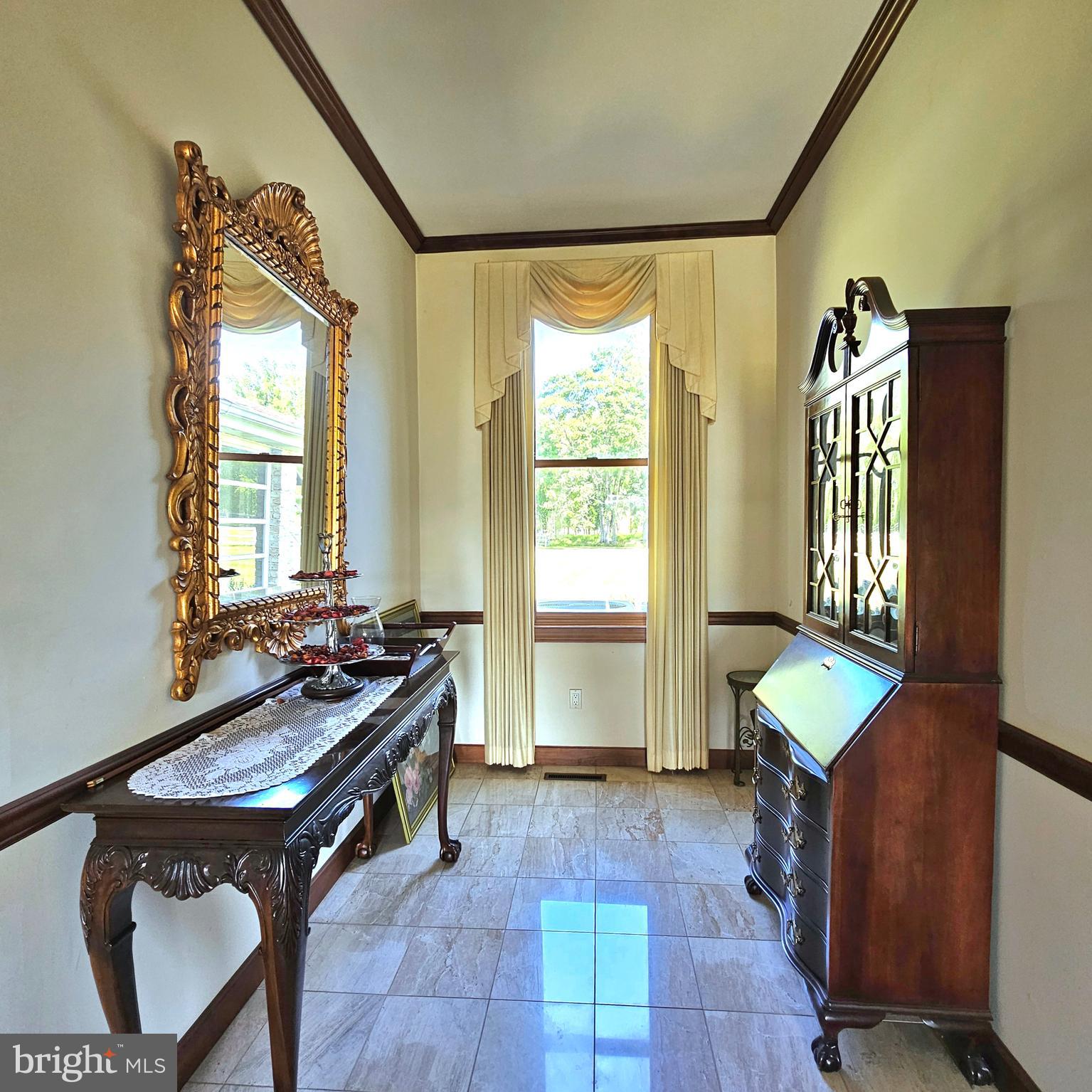 HUNT VALLEY - Residential Lease