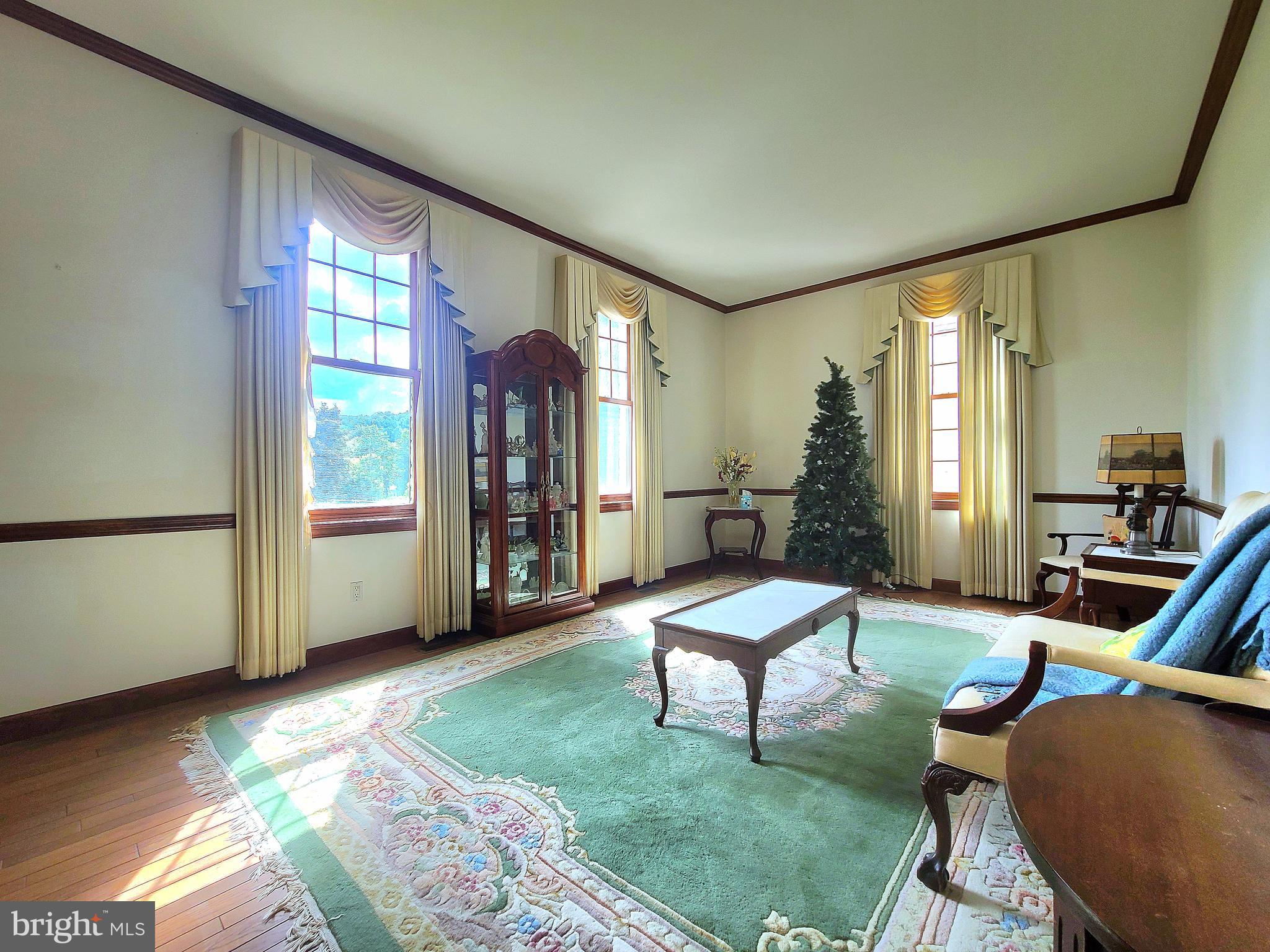 HUNT VALLEY - Residential Lease