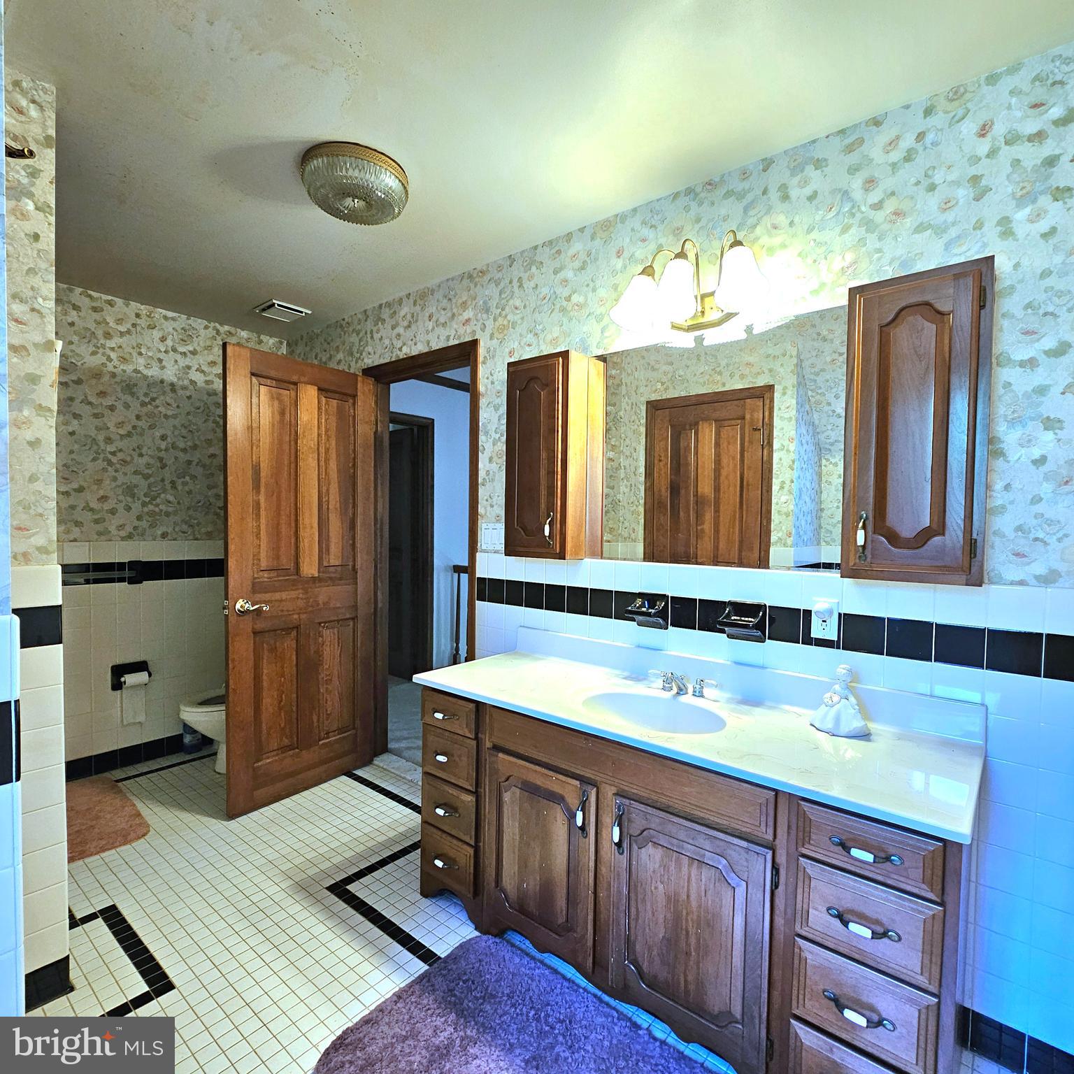 HUNT VALLEY - Residential Lease