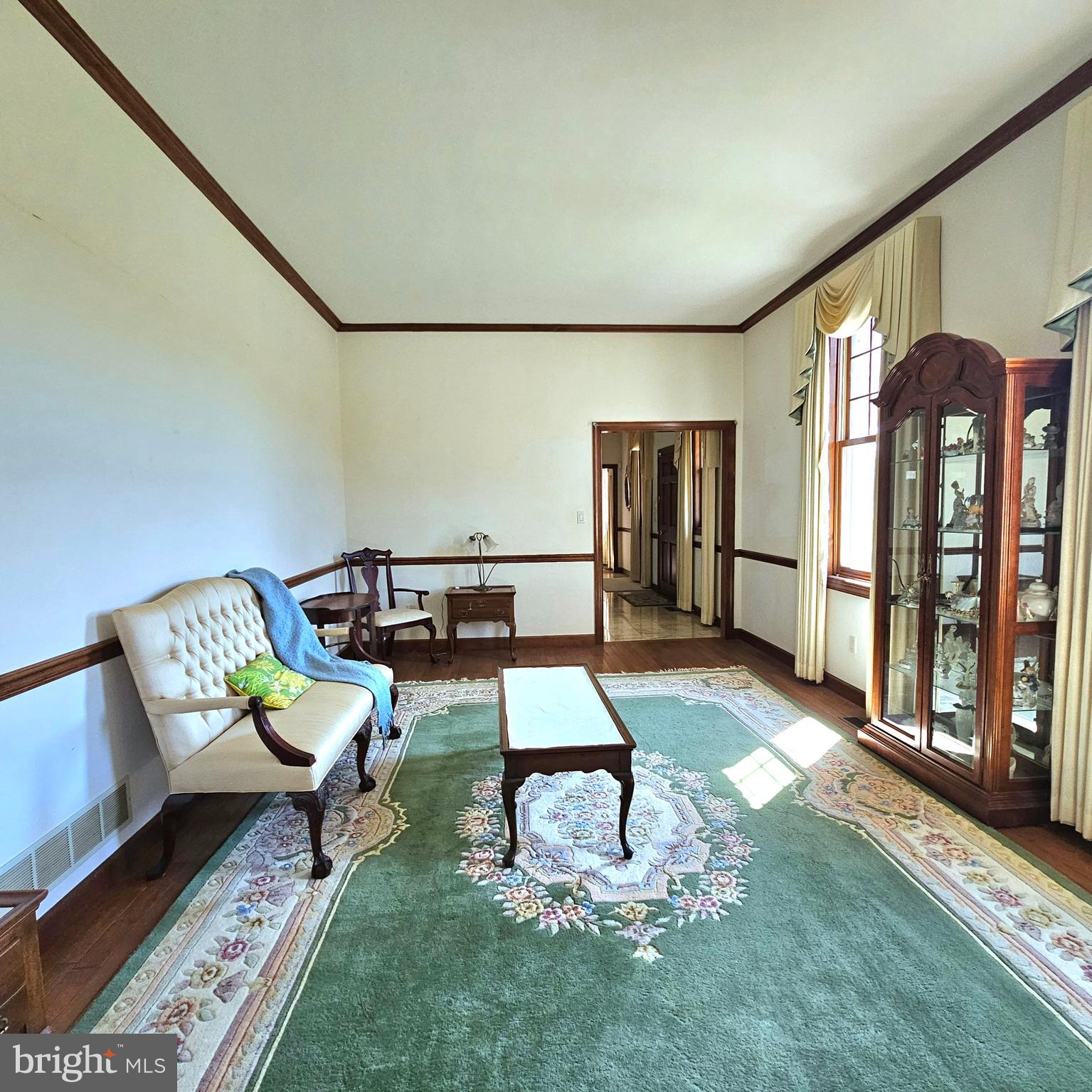 HUNT VALLEY - Residential Lease