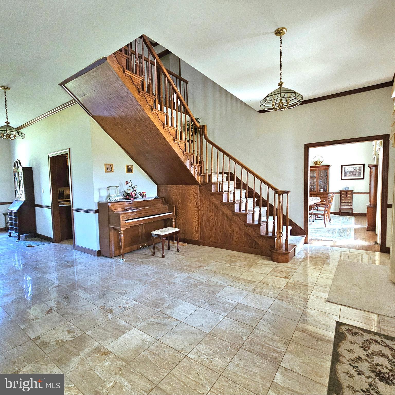 HUNT VALLEY - Residential Lease