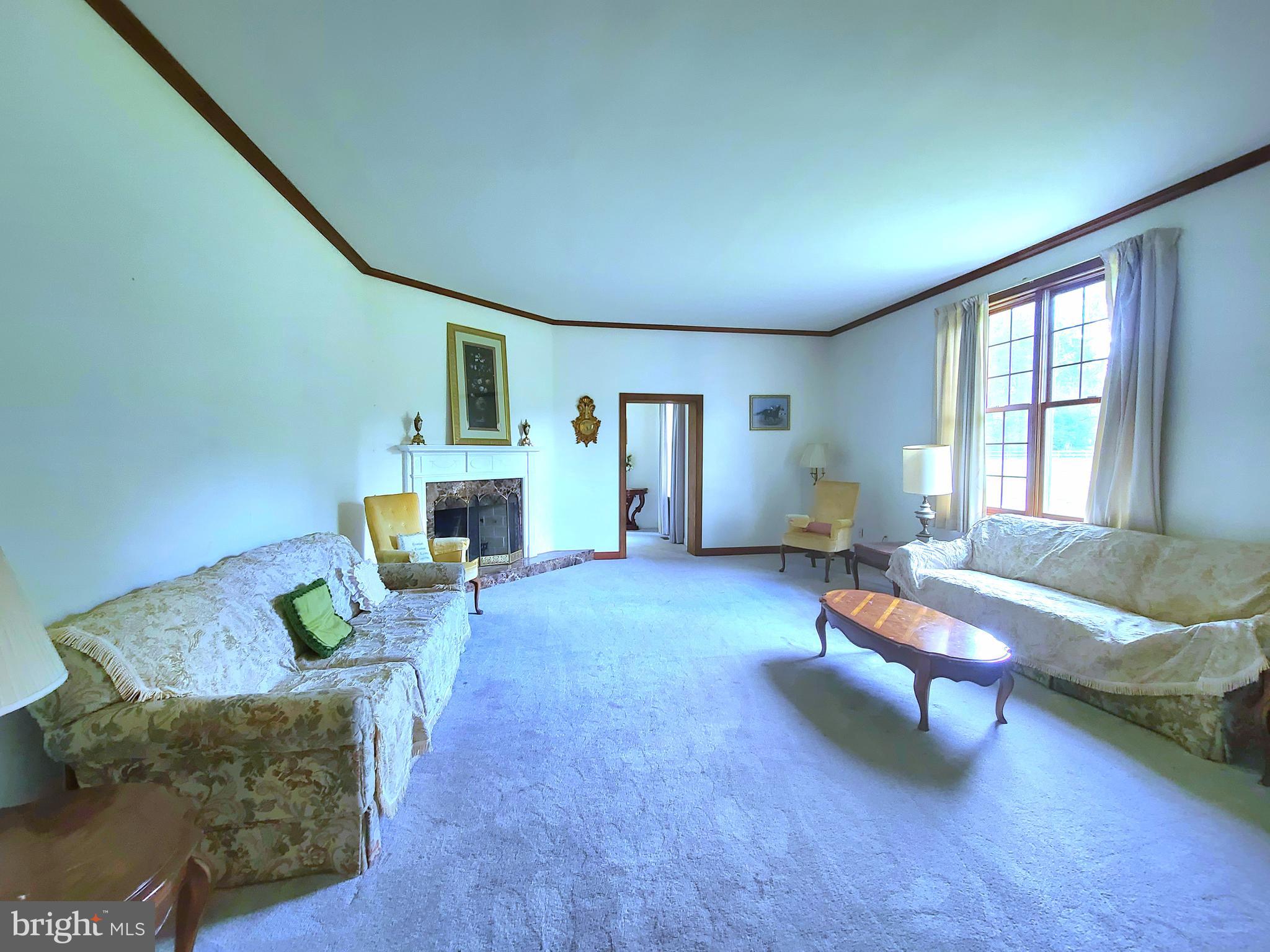 HUNT VALLEY - Residential Lease