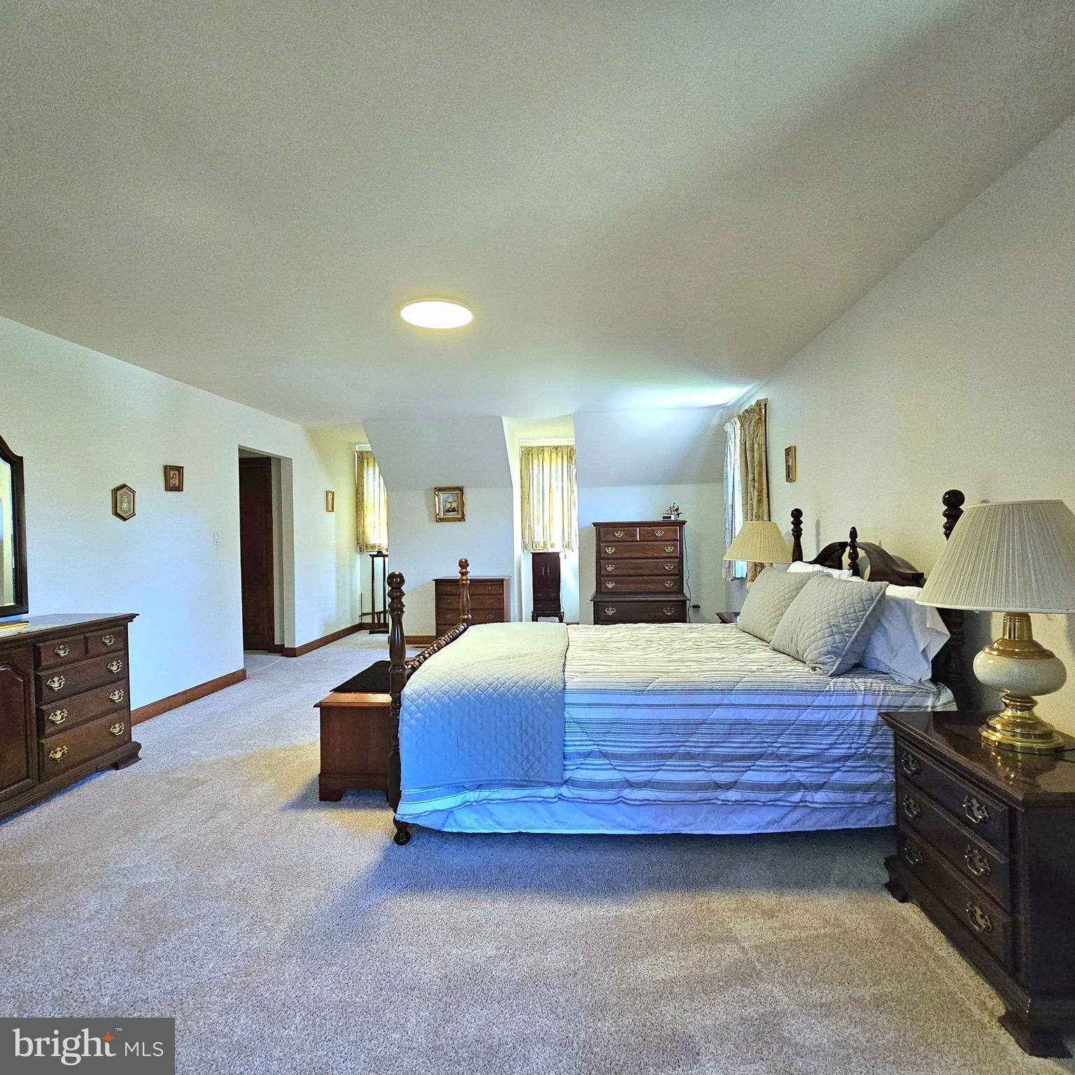 HUNT VALLEY - Residential Lease