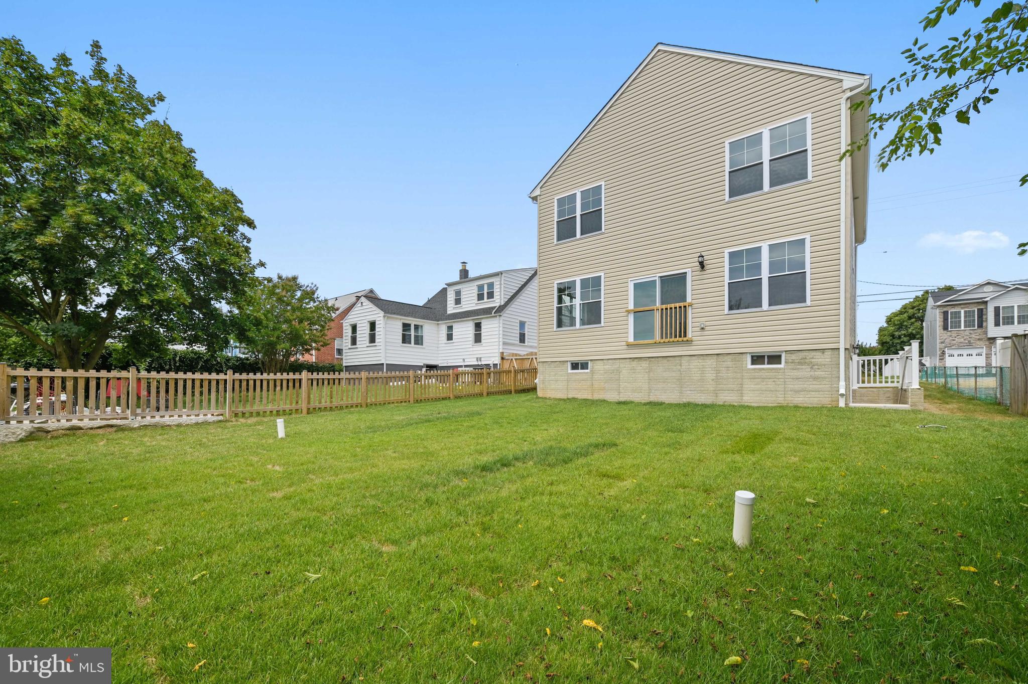 RIVERA BEACH - Residential