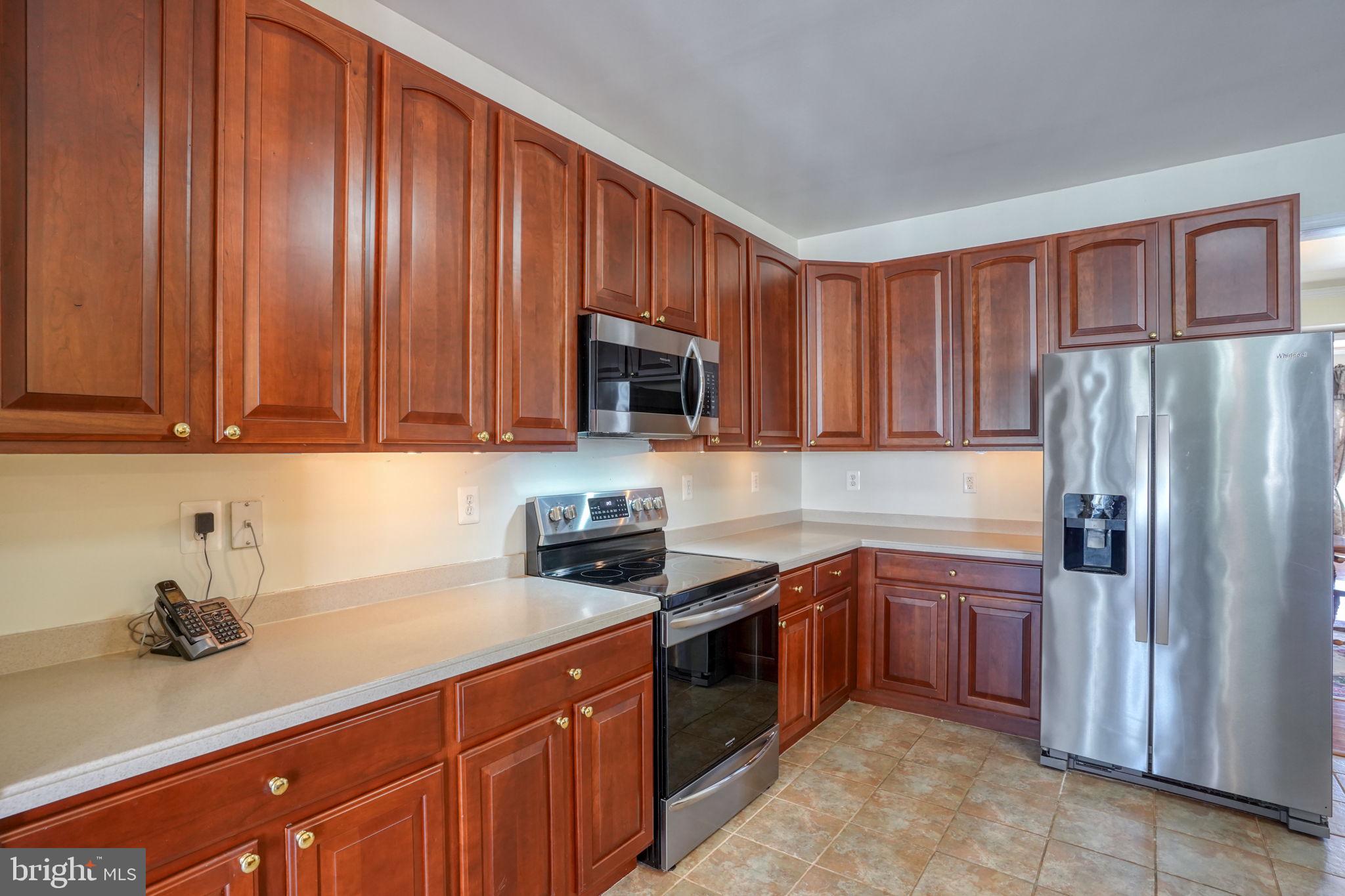 MEADOWS AT SHAWNEE - Residential