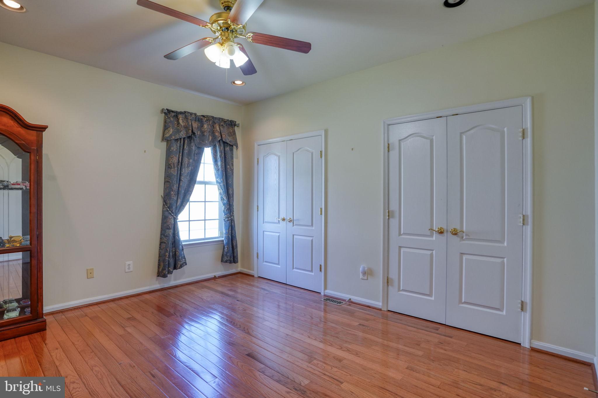 MEADOWS AT SHAWNEE - Residential