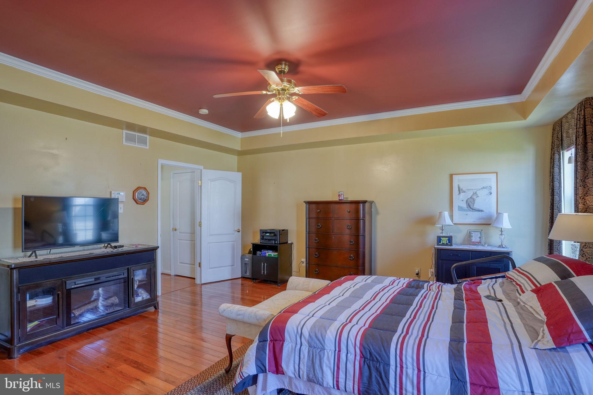 MEADOWS AT SHAWNEE - Residential