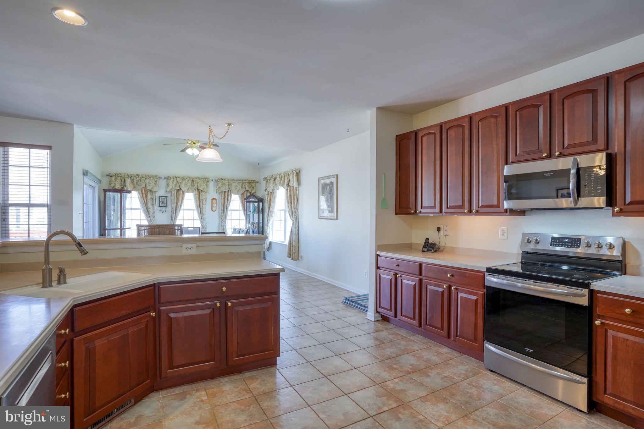 MEADOWS AT SHAWNEE - Residential