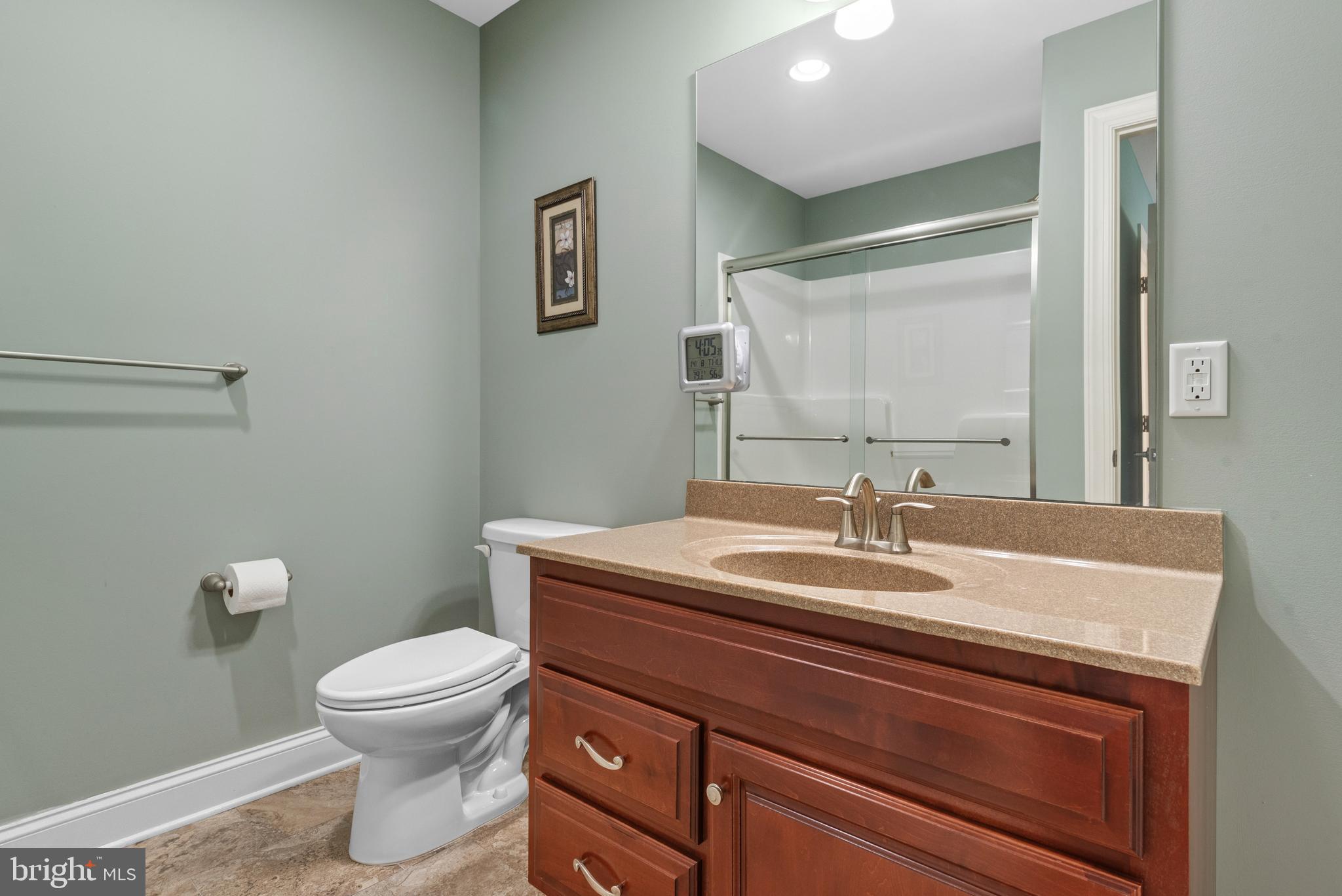 HAMPDEN SUMMIT - Residential