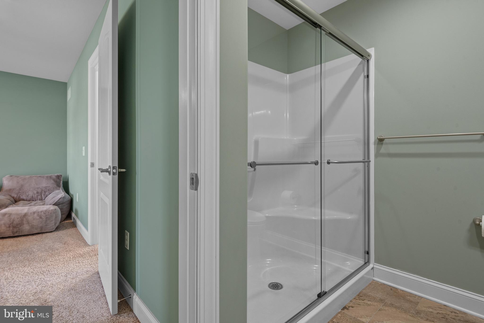 HAMPDEN SUMMIT - Residential