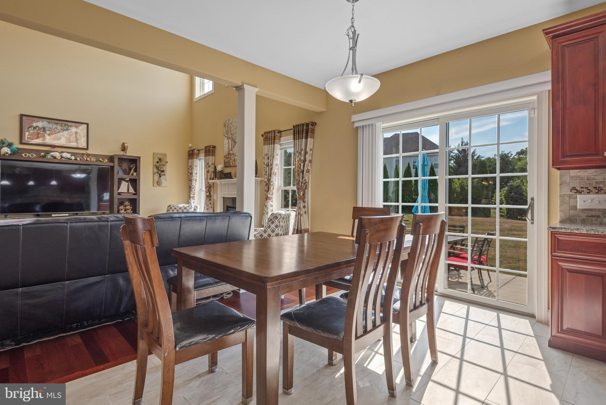 HAMPDEN SUMMIT - Residential