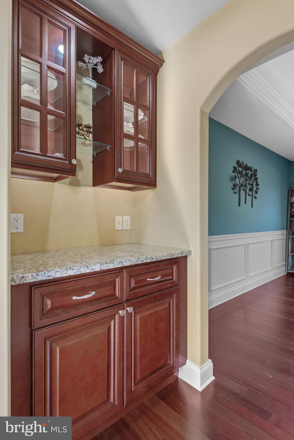 HAMPDEN SUMMIT - Residential