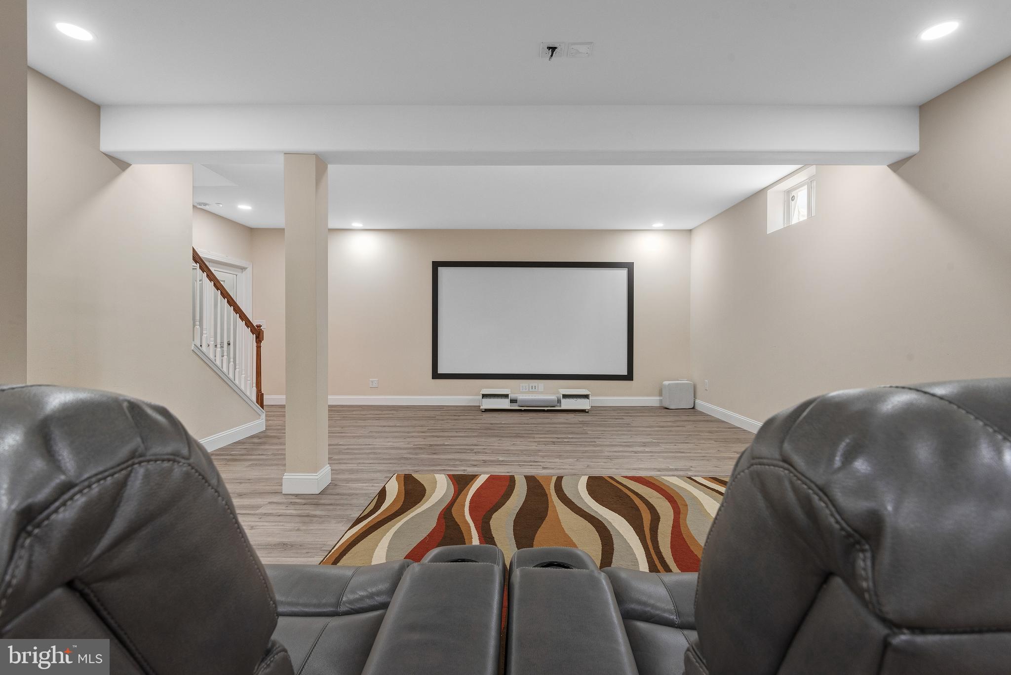 HAMPDEN SUMMIT - Residential