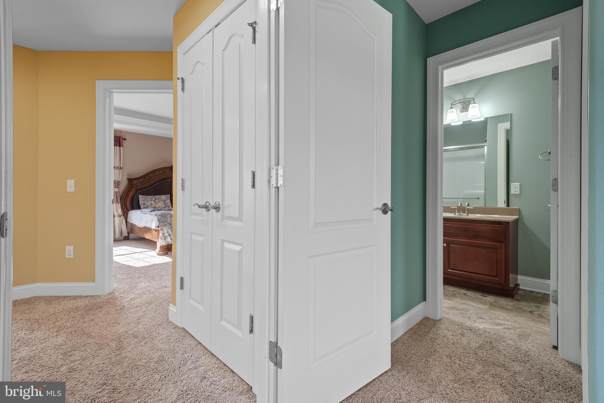 HAMPDEN SUMMIT - Residential