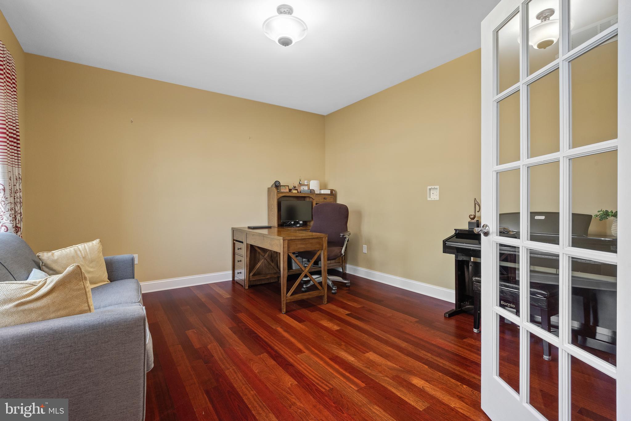 HAMPDEN SUMMIT - Residential