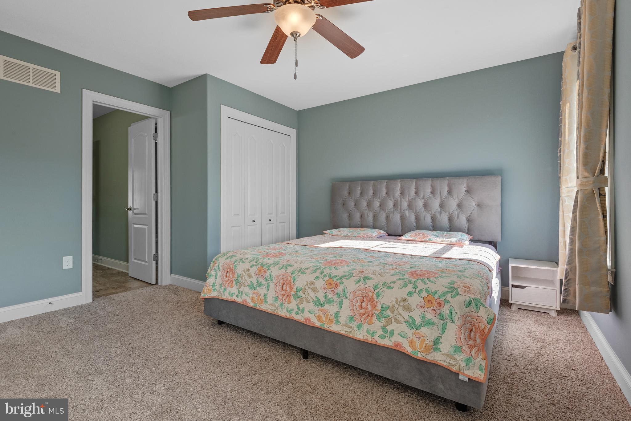 HAMPDEN SUMMIT - Residential