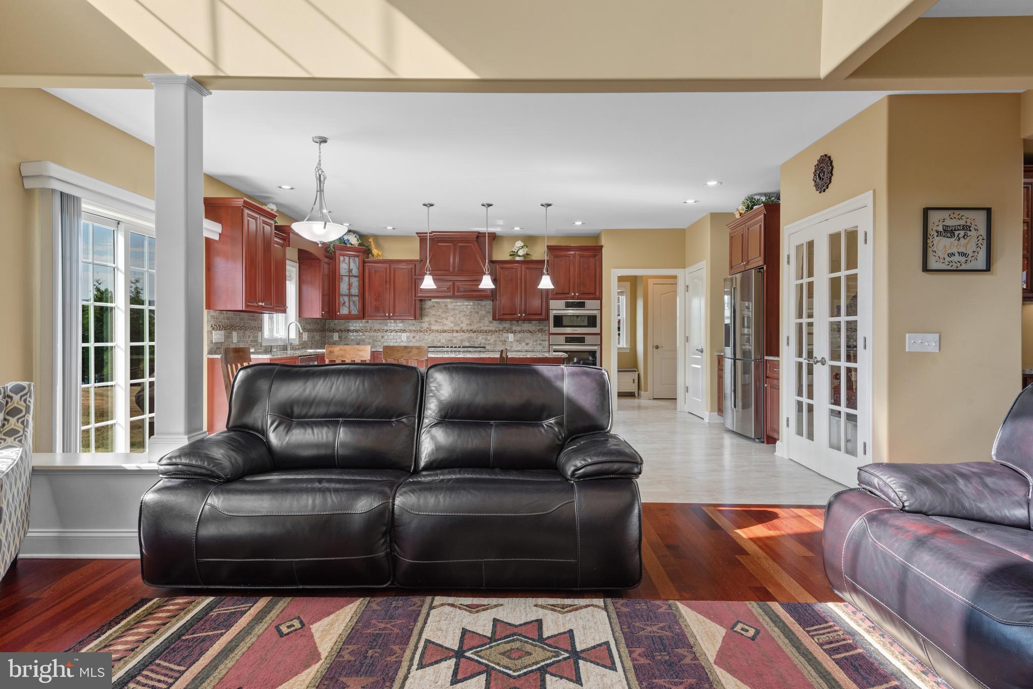 HAMPDEN SUMMIT - Residential