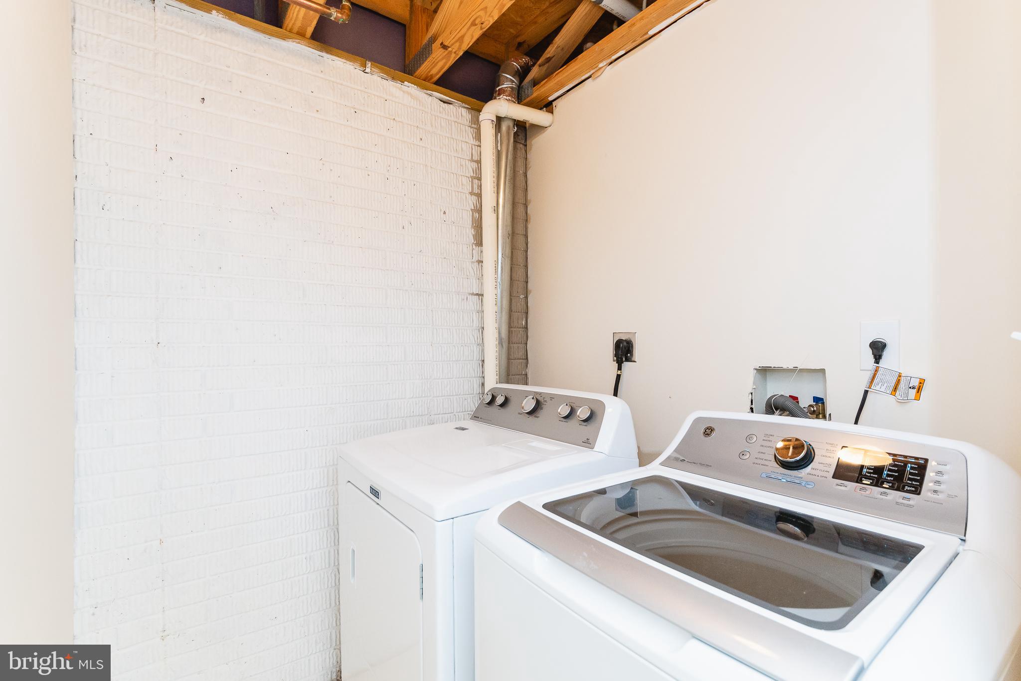 GREENBRIER HILLS - Residential