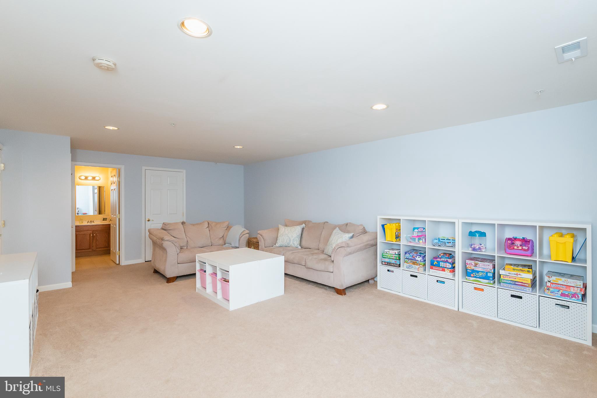 GREENBRIER HILLS - Residential