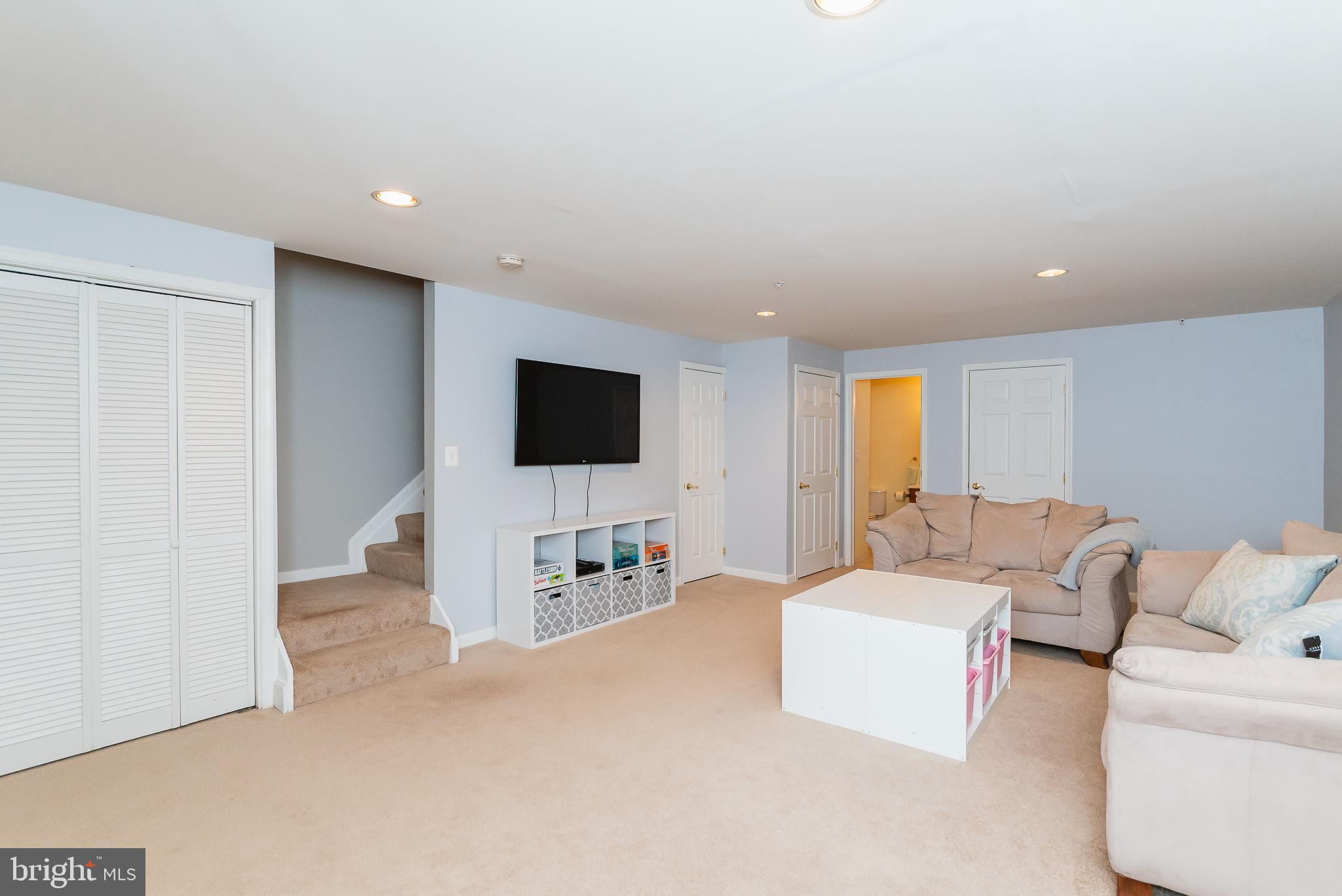 GREENBRIER HILLS - Residential