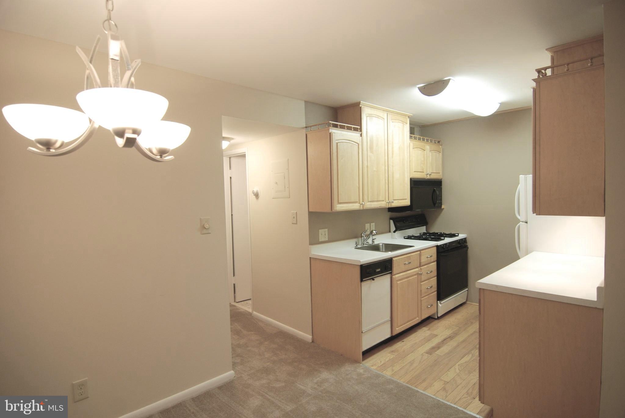 FAIRFAX HERITAGE - Residential Lease